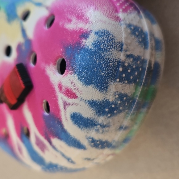 Tie Dye Lined Crocs - Picture 4 of 12